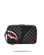 HENNY AIIR TO THE THRONE TOILETRY BAG